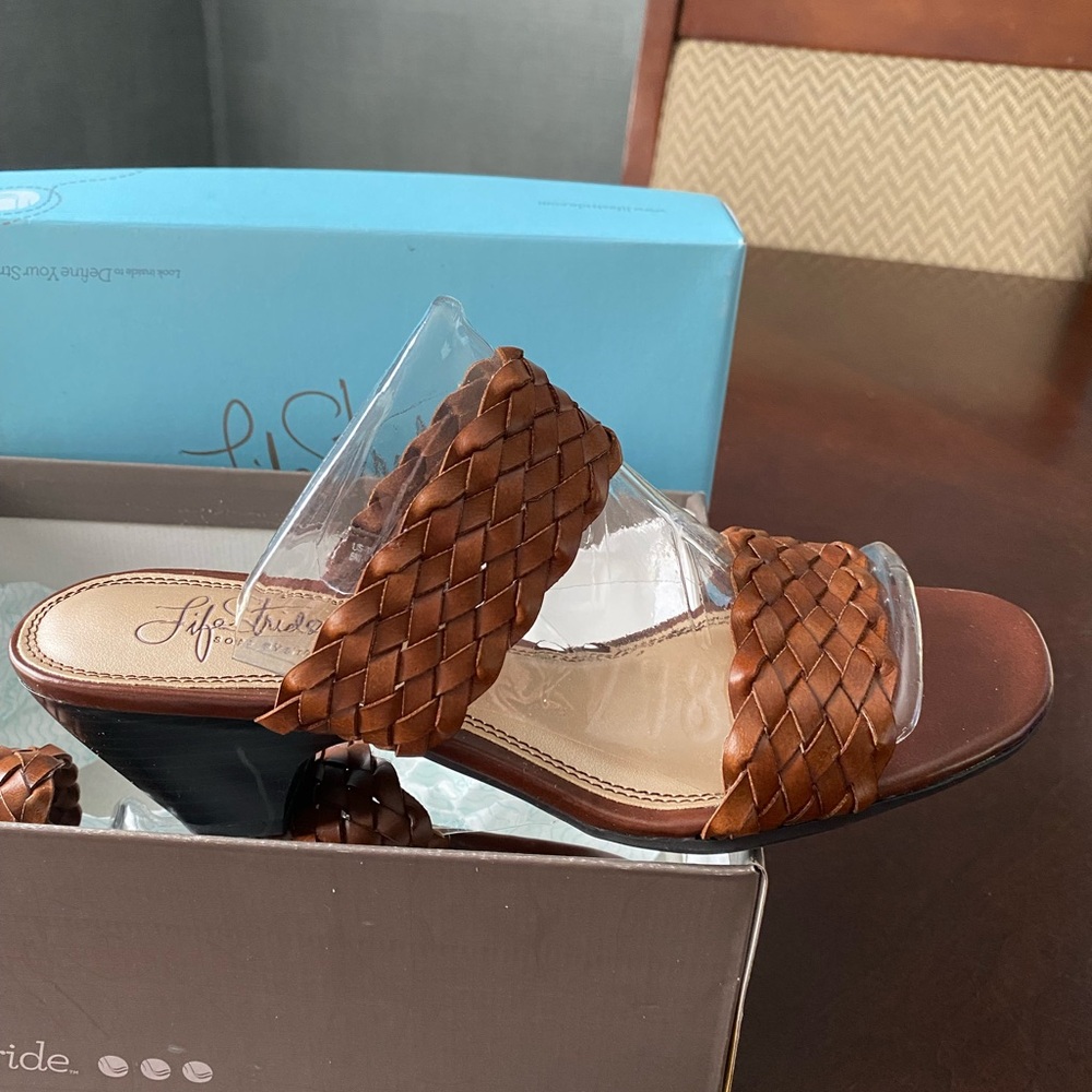 Life Stride Woman’s Shoes
